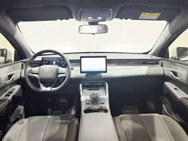 BYD Qin PLUS — Фото автомобиля 11