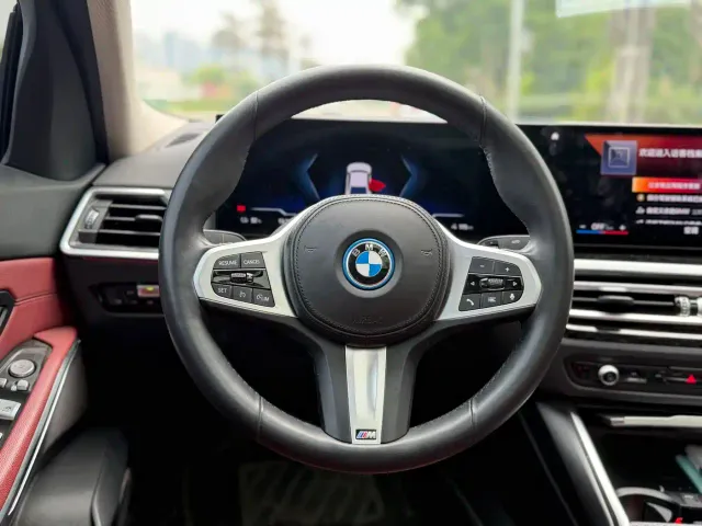 BMW i3 — Фото автомобиля 3