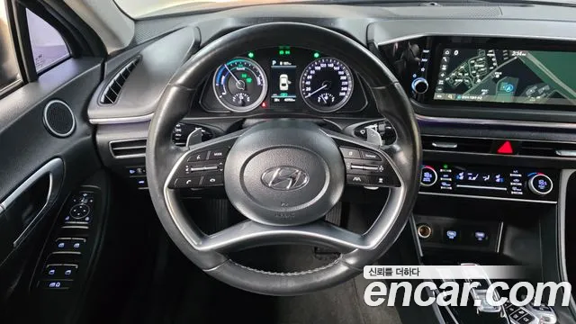 Hyundai Sonata — Фото автомобиля 14