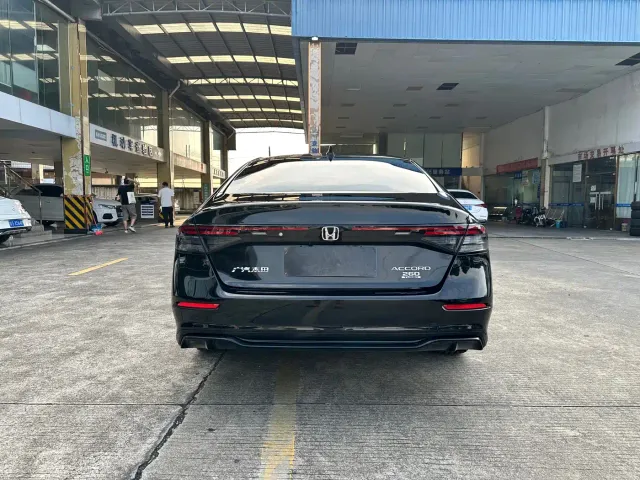 Honda Accord — Фото автомобиля 8