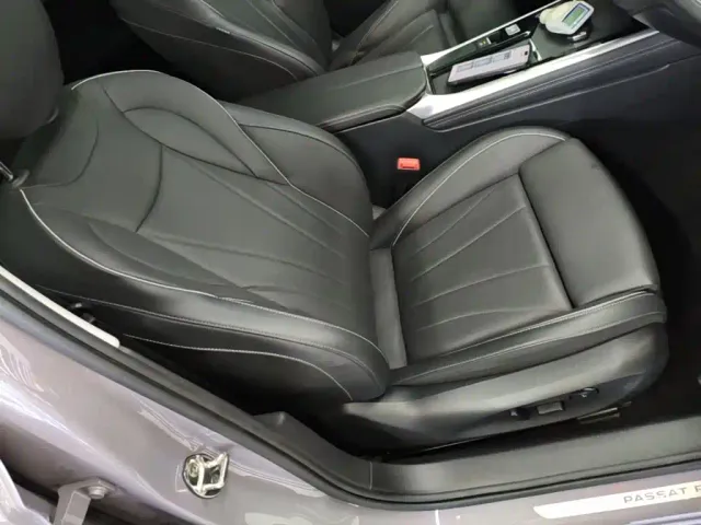 Volkswagen Passat — Фото автомобиля 24