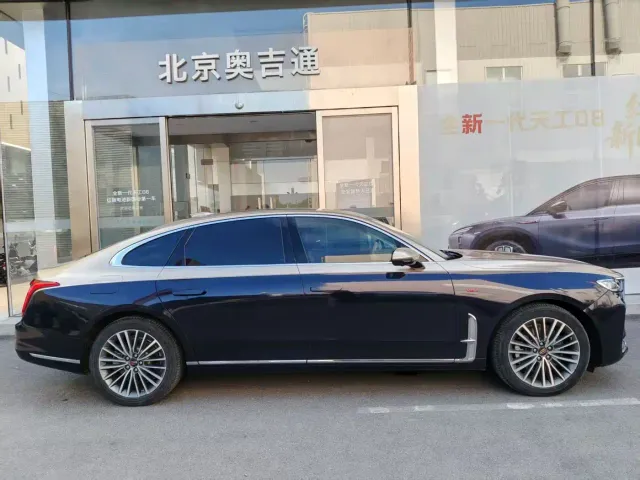 Hongqi H9 — Фото автомобиля 9