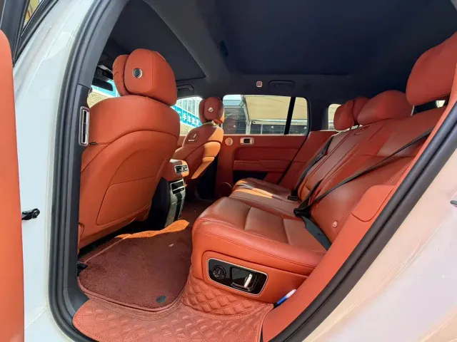 Li Auto L7 — Фото автомобиля 6