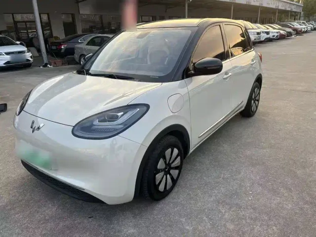 Фотография автомобиля — Wuling Bingo