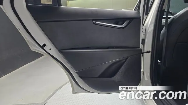 Kia Niro The All New — Фото автомобиля 14