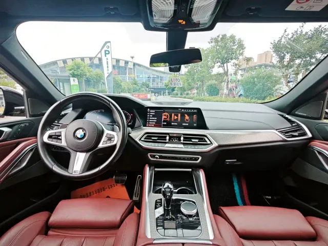 BMW X6 — Фото автомобиля 8