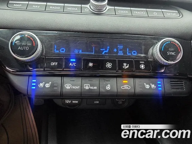 Hyundai Avante CN7 — Фото автомобиля 14