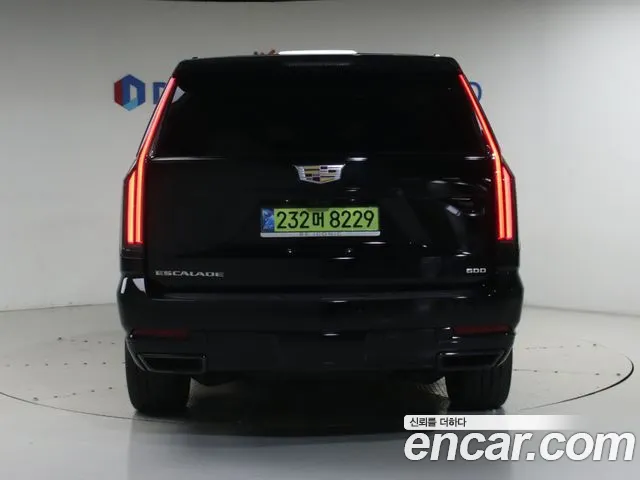 Cadillac Escalade 5th Gen — Фото автомобиля 4