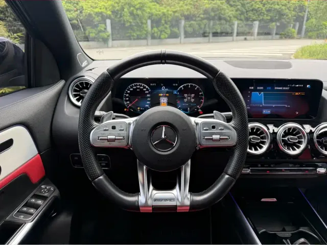 Mercedes-Benz GLA-Class AMG — Фото автомобиля 10