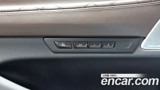 BMW 7-Series — Фото автомобиля 29