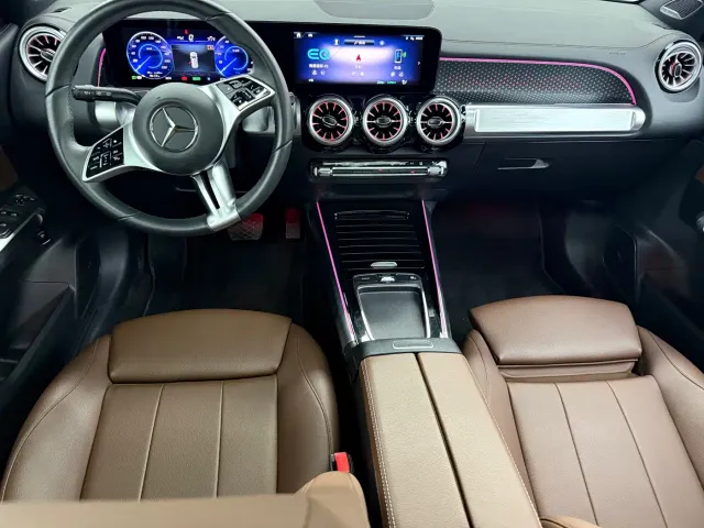 Mercedes-Benz EQB — Фото автомобиля 15