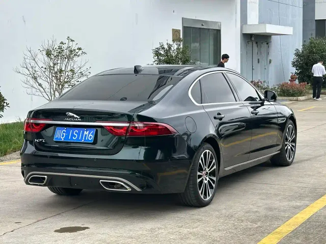 Jaguar XFL — Фото автомобиля 21