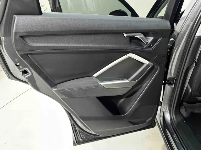 Audi Q3 — Фото автомобиля 4