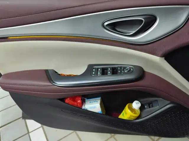 BYD Seal 07 DM-i — Фото автомобиля 7