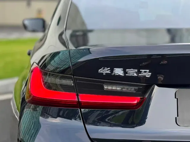 BMW 3 Series — Фото автомобиля 15