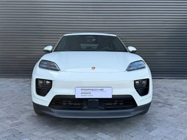 Porsche Macan EV — Фото автомобиля 6