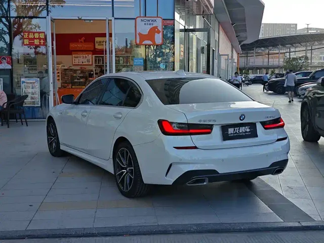 BMW 3 Series — Фото автомобиля 7