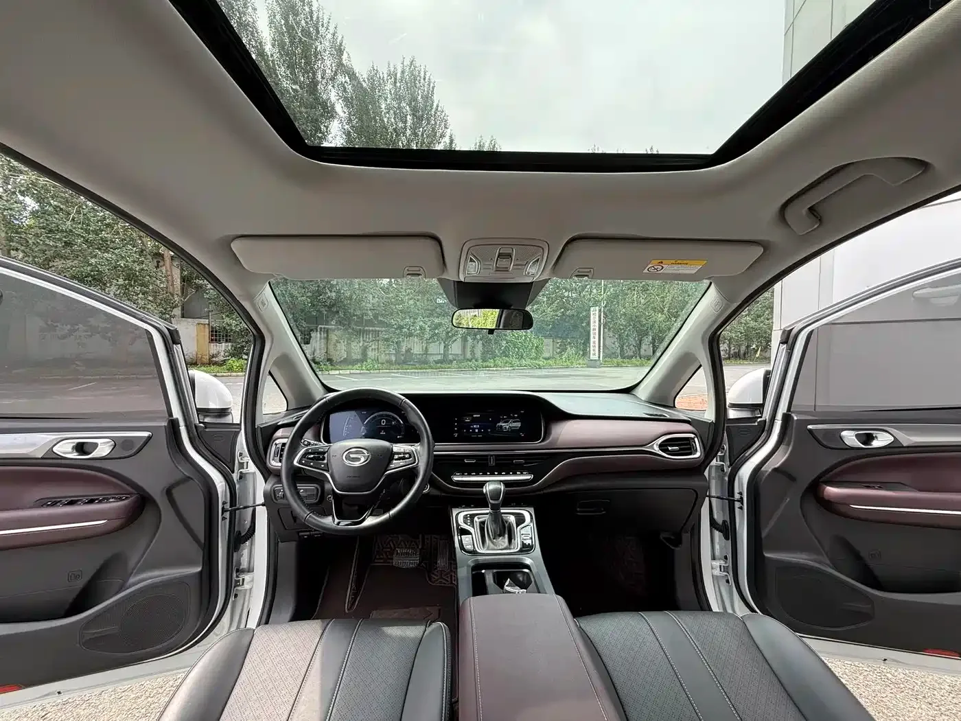GAC Trumpchi Trumpchi M6 2021 PRO 270T DCT Luxury Edition — Фото автомобиля 8