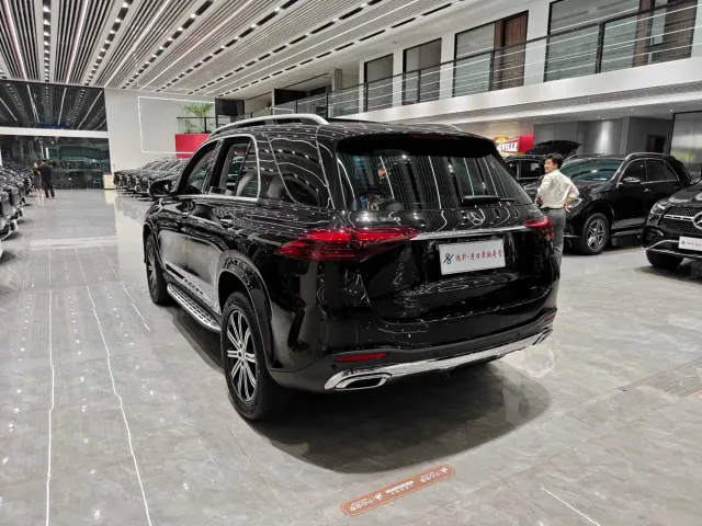 Mercedes-Benz GLE-Class — Фото автомобиля 16