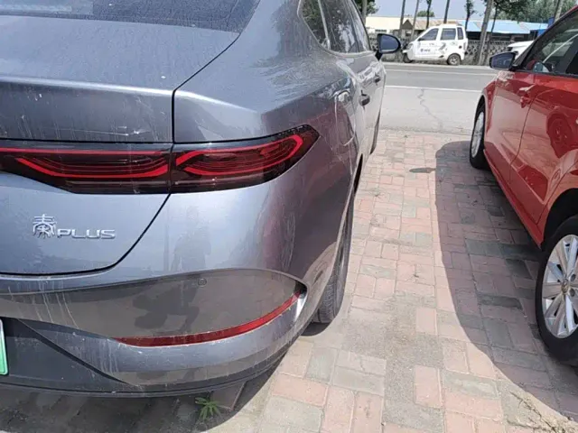 BYD Qin PLUS — Фото автомобиля 23
