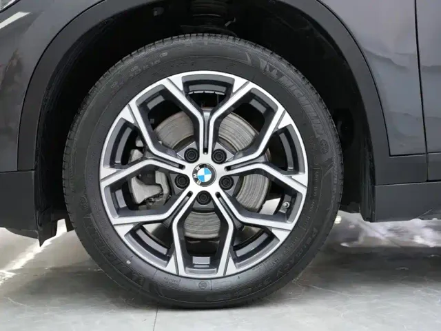 BMW X1 — Фото автомобиля 5