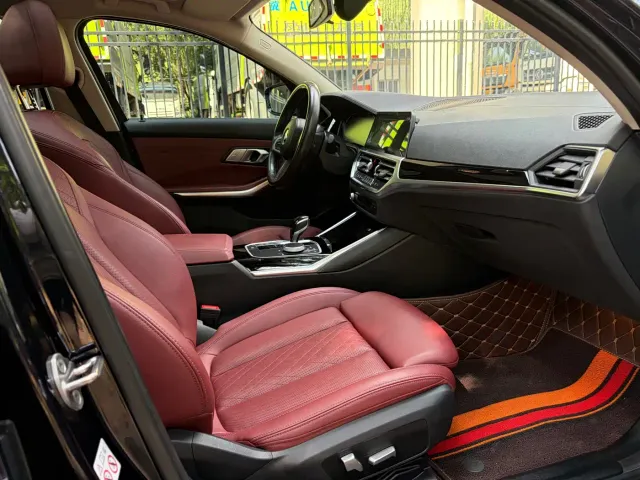 BMW 3 Series — Фото автомобиля 14