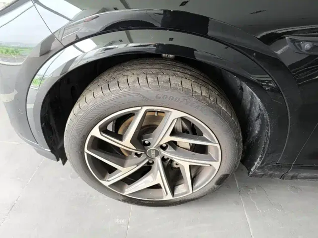Audi Q6L e-tron — Фото автомобиля 22