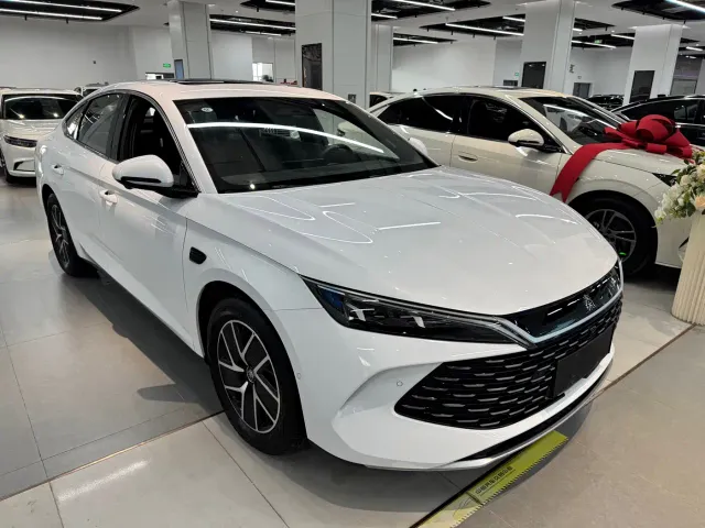 BYD Qin L — Фото автомобиля 3