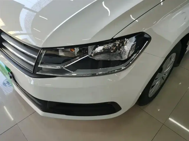 Volkswagen Santana — Фото автомобиля 23