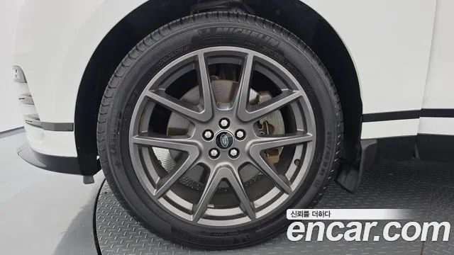 Land Rover Range Rover Velar Range Rover Velar 3.0 P400 Dynamic HSE — Фото автомобиля 5