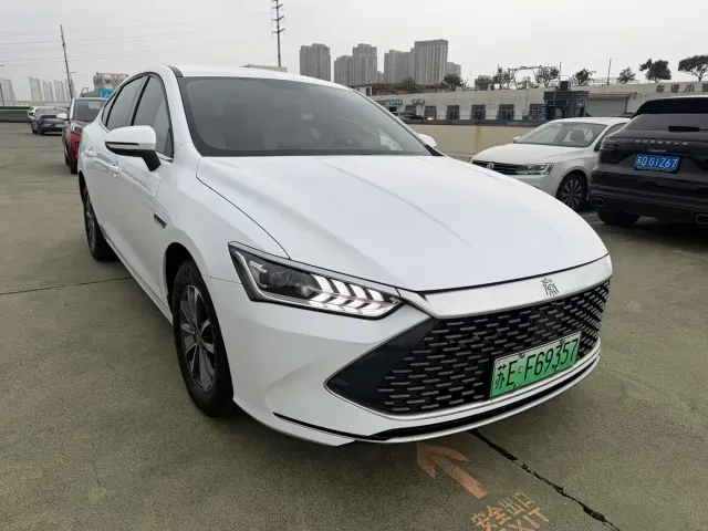 BYD Qin PLUS — Фото автомобиля 3