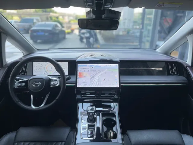 GAC Trumpchi M8 — Фото автомобиля 15