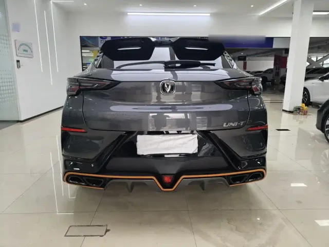 Changan UNI-T — Фото автомобиля 14