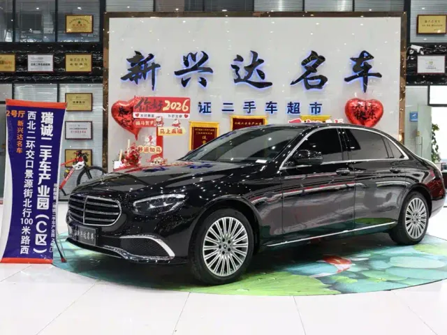 Фотография автомобиля — Mercedes-Benz E-Class