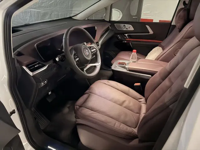 Buick Century — Фото автомобиля 2