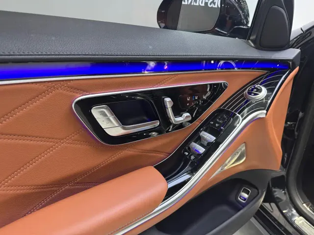 Mercedes-Benz Maybach S-Class — Фото автомобиля 13