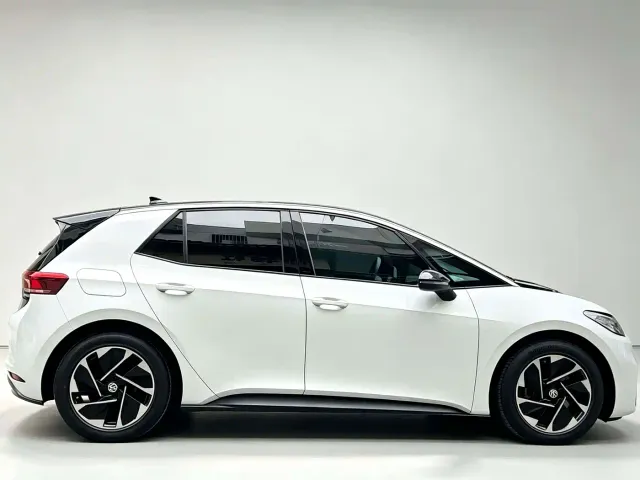 Volkswagen ID.3 — Фото автомобиля 7