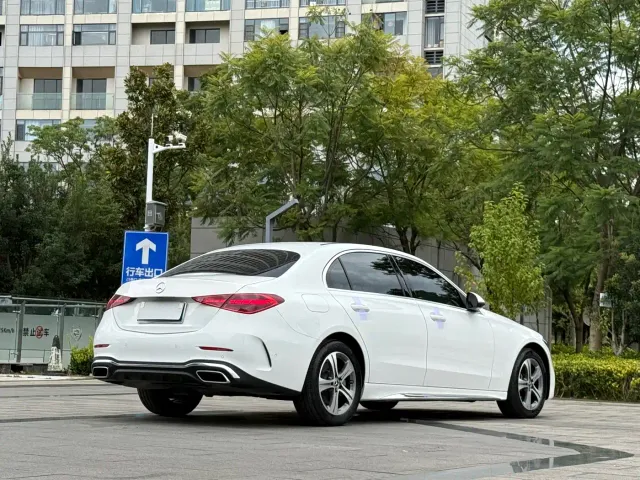 Mercedes-Benz C-Class — Фото автомобиля 7