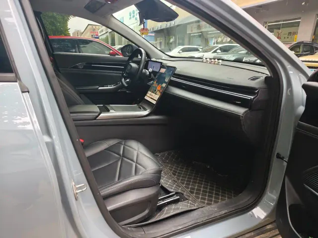 Geely Galaxy L6 — Фото автомобиля 8
