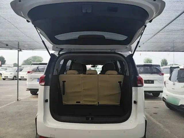 Maxus G50 — Фото автомобиля 18