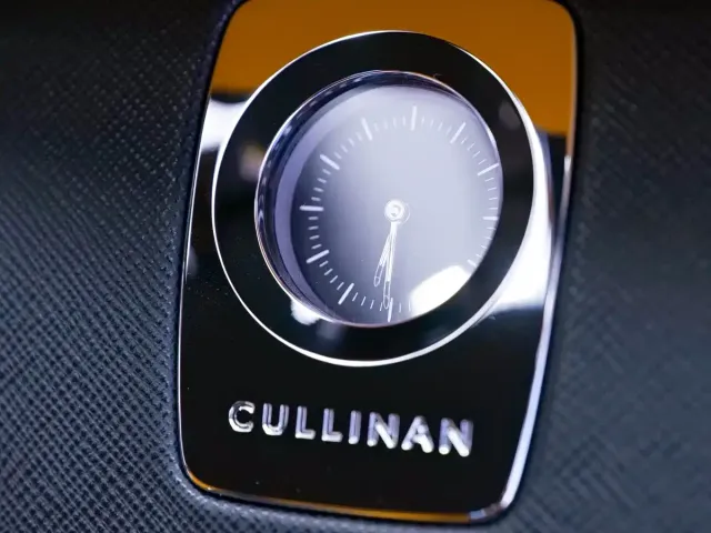 Rolls-Royce Cullinan — Фото автомобиля 18