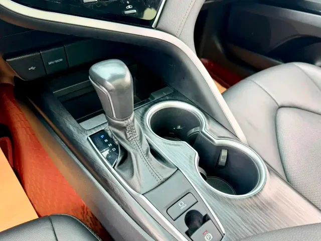 Toyota Camry — Фото автомобиля 19
