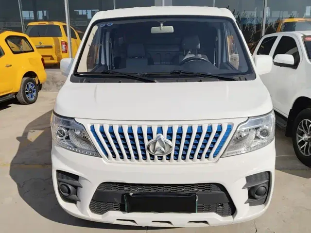 Changan Ruixing EM60 — Фото автомобиля 2
