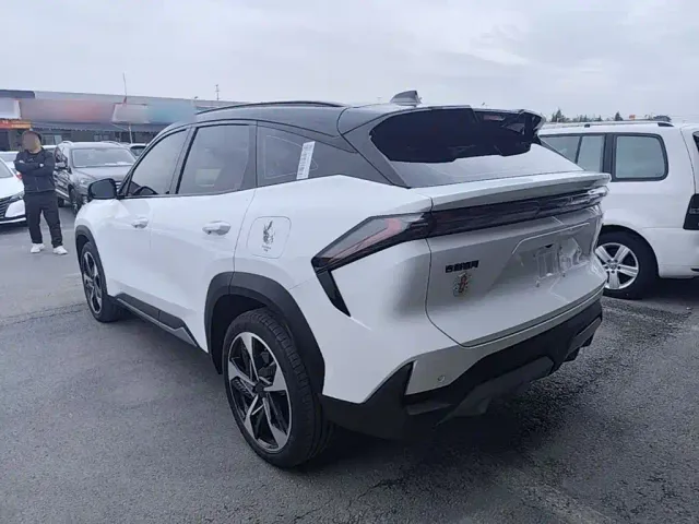 Geely Galaxy L7 — Фото автомобиля 4