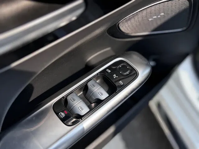 Mercedes-Benz C-Class — Фото автомобиля 14