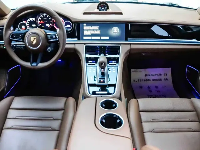 Porsche Panamera — Фото автомобиля 5