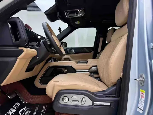 BYD FangChengBao Leopard 8 — Фото автомобиля 5