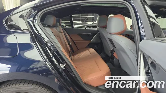 BMW 5-Series 5 серия (G60) 530i xDrive M Sport — Фото автомобиля 10