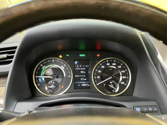 Toyota Vellfire — Фото автомобиля 15