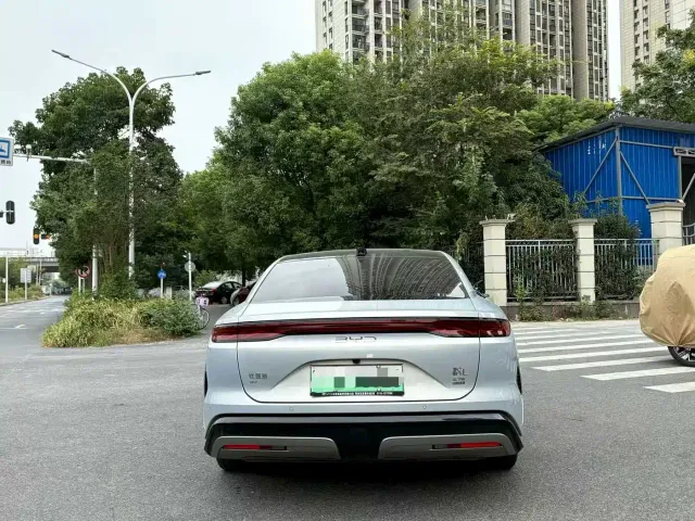 BYD Han L — Фото автомобиля 6